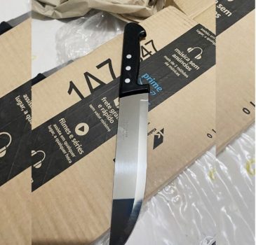 Faca para Carne/Cozinha Tramontina Universal Preto 7"