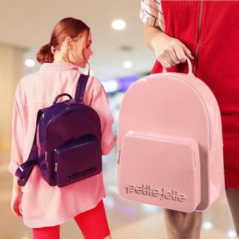 Mochila Petite Jolie Bolso Frontal Feminina