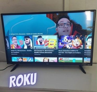 Smart TV LED 32" HD Philco PTV32G70RCH Roku TV com Dolby Audio Midia Cast e Processador Quad-core