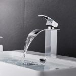 Torneira Para Banheiro Cascata Misturador Monocomando Baixa Paraná Pingoo.casa - Prata