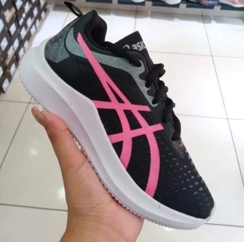 Tênis Asics Blocker 2