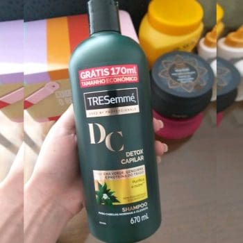 TRESemmé Shampoo Detox Capilar Frasco 670ml Tamanho Família