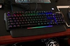 Teclado Mecânico Gamer HyperX Alloy MKW100, RGB, Switch Red, Full Size, Layout US - 4P5E1AA#ABA