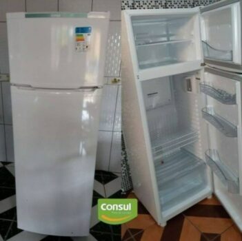 Geladeira/Refrigerador Consul Cycle Defrost Duplex – Branca 334L CRD37 EBANA