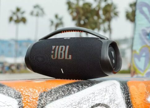 Caixa de Som Portátil JBL Boombox 3 Preto com Bluetooth e À Prova D'água - 180W
