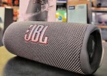 Caixa de Som Portátil JBL Flip 6 com Bluetooth, À Prova D'água – Preto