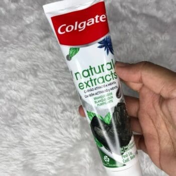 Creme Dental Natural Carvão Ativado 140g, Colgate