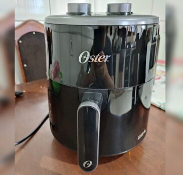 Fritadeira Elétrica Sem Óleo Air Fryer Oster OFRT400 4L – Preta