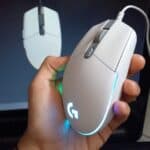 Mouse Gamer Logitech G203 LIGHTSYNC RGB, Efeito de Ondas de Cores, 6 Botões Programáveis e Até 8.000 DPI