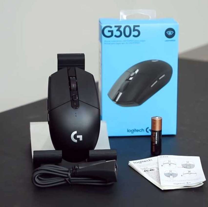 Mouse Gamer Sem Fio Logitech G305 LIGHTSPEED com 6 Botões Programáveis e Até 12.000 DPI - Preto