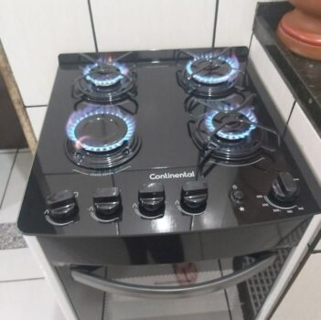 Fogão 4 Bocas Continental Automático Branco com Mesa de Vidro (FC4VB) - Bivolt