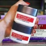 Kit Creme Facial Anti-idade L'Oréal Paris Revitalift Hialurônico Noturno + Diurno FPS 20, 49g