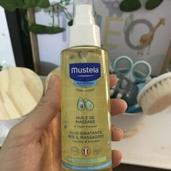 Óleo de Massagem com Abacate Orgânico Mustela, Hidrata a pele dos bebês, 99% de ingredientes de origem natural, 100ml, Mustela Bebê, 100 ml