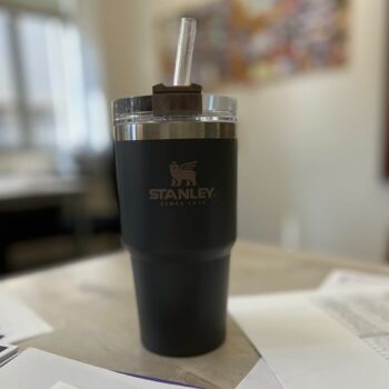 Stanley Copo de viagem Adventure Quencher 590 ml Carvão