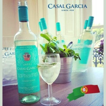 Vinho Branco Verde Aveleda Casal Garcia Sweet 750Ml Casal Garcia Trajadura