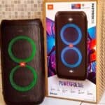 Caixa de Som Portátil JBL PartyBox 100 com Bluetooth, Luzes LED - 160W RMS