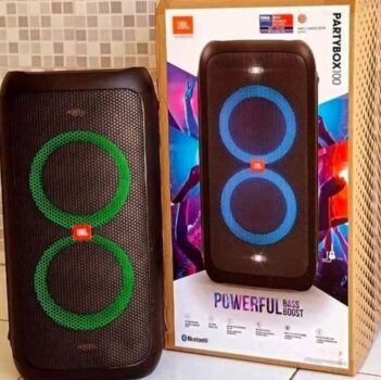 Caixa de Som Portátil JBL PartyBox 100 com Bluetooth, Luzes LED - 160W RMS