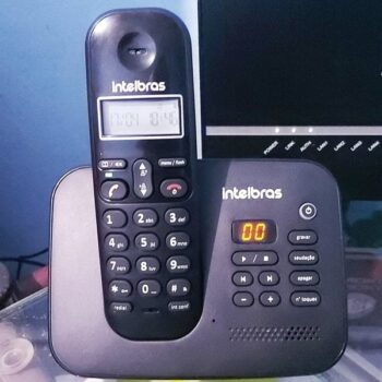 Telefone Sem Fio Digital Com Secretária Eletrônica TS 3130 Preto Intelbras