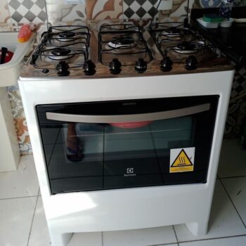 Fogão 5 Bocas Electrolux Branco Automático com Ultra Chama e Painel Completo (76LBU) - Bivolt