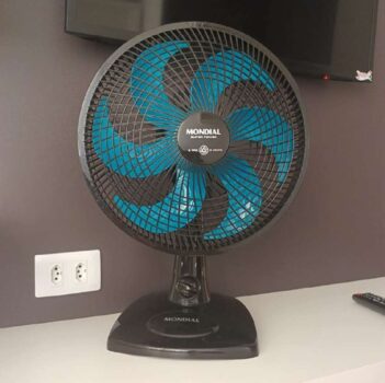 Ventilador de Mesa Mondial 110V, 30cm, 6 pás, Super Power - VSP-30-AP