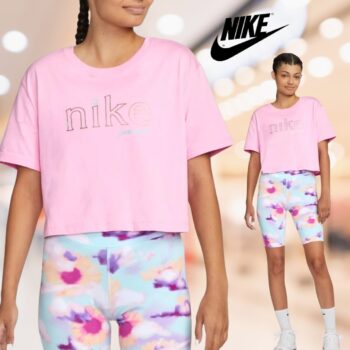 Camiseta Nike Sportswear Feminina