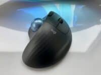 Mouse sem fio Logitech Trackball ERGO M575 com Controle Fácil do Polegar, Rastreamento Preciso e Suave, Design Ergonômico e Confortável, Conexão Bluetooth e USB - Compatível com Windows e Mac.