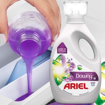 Sabão Líquido Concentrado Ariel com toque de Downy 1,2L