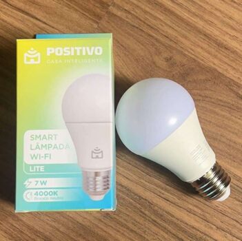 Smart Lâmpada Wi-Fi Lite Positivo Casa Inteligente, Iluminação Branca, 7W, 700 Lúmens, LED, Bivolt, Compatível com Alexa e Google Assistente