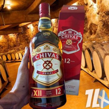 Whisky Chivas Regal 12 anos Blended Escocês - 1 litro