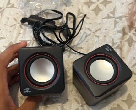 C3Tech Caixa de som SP-301BK Preto - Sistema de audio 2.0 P2 Com Blindagem Eletromagnética alimentacao via porta USB