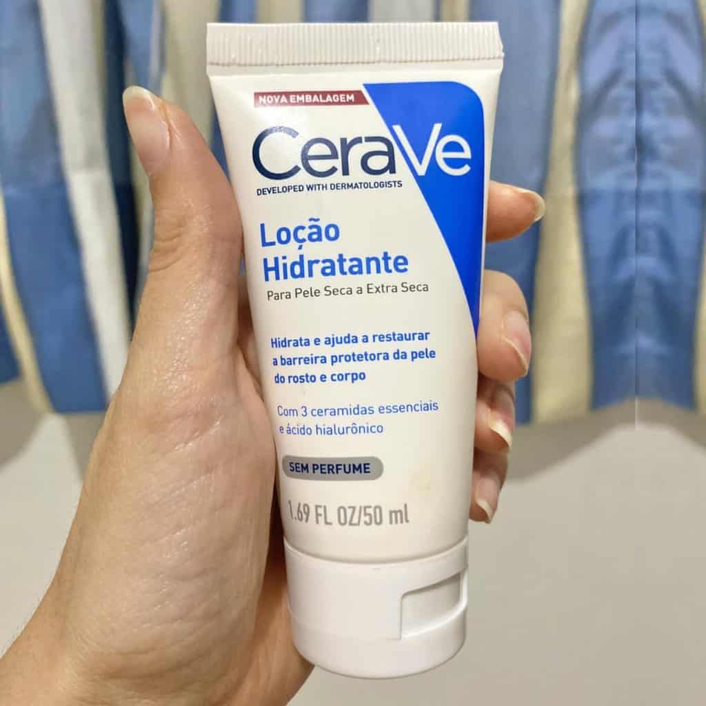 CeraVe, Loção Hidratante Corporal, com textura Fluida e Ácido Hialurônico, 50ml