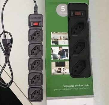Filtro de Linha Intelbras EPE 205 com 5 Tomadas - Preto