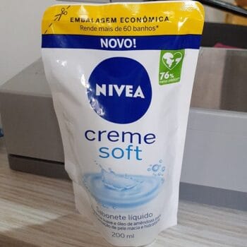 NIVEA Sabonete Líquido Refil Creme Soft 200ml - Composto com óleo natural, sua fórmula equilibra o pH da pele e garante maciez prolongada após o uso