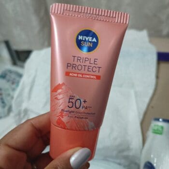 NIVEA SUN Protetor Solar Facial Tripla Proteção Loção Antiacne FPS 50 40ml