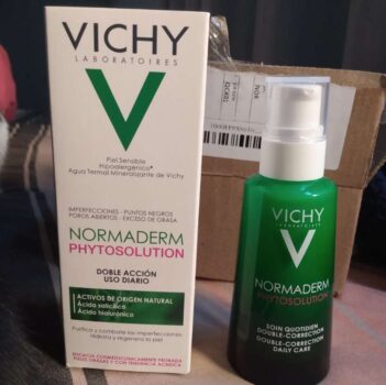 Sérum Antioleosidade e Antiacne Vichy Normaderm Double Correction, Correção de Marcas e Manchas da Acne, com Ácido Salicílico e Ácido Sarcosinico 50G