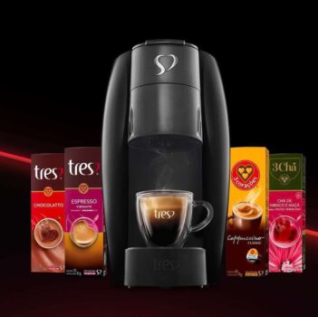 Cafeteira Espresso Lov Preto Brilhante Três Corações 220v