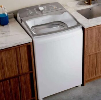 Máquina de Lavar Brastemp 12Kg branca Água Quente com Ciclo Tira Manchas Pro e Ciclo Antibolinha - BWR12AB • 220V