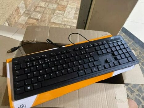 Teclado com Fio Targus MTG Ergonômico Softtouch - Preto Fosco