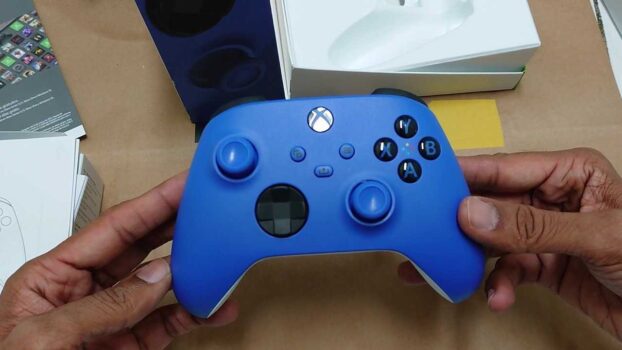 Controle Sem Fio Xbox - Shock Blue - Microsoft