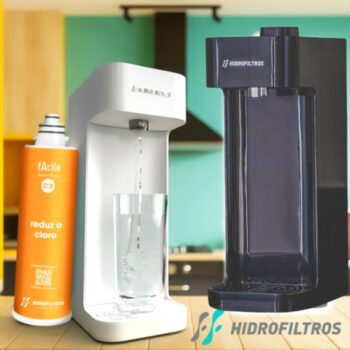 Purificador de Água Facile com Refil C3 Elimina Cloro, Odores e Sabores Cor Preto Hidrofiltros