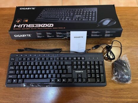 Kit Teclado e Mouse com Fio Gigabyte KM6300 USB - Preto