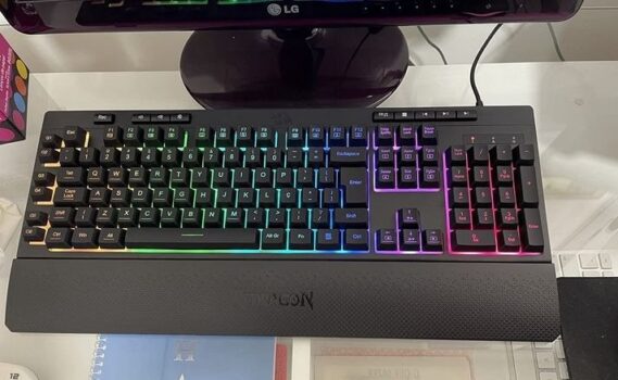 Teclado Gamer Redragon Shiva Preto RGB K512RGB ABNT2