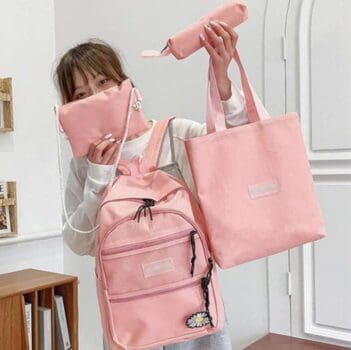 Kit Feminino Mochila Média Costas Bolsas Peq. Compartimento Notebook Semi Impermeável Moda Blogueira - Meimi Amores