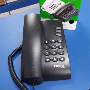 Telefone com chave Pleno Preto Intelbras