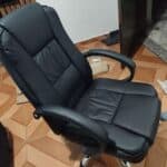 Cadeira De Escritório Presidente Johnson Travel Max Preta