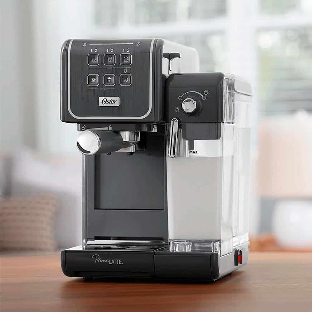 Cafeteira Espresso Oster PrimaLatte Touch, 220V, BVSTEM6801M