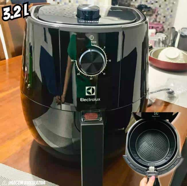 Air Fryer Electrolux Efficient EAF11 Preto