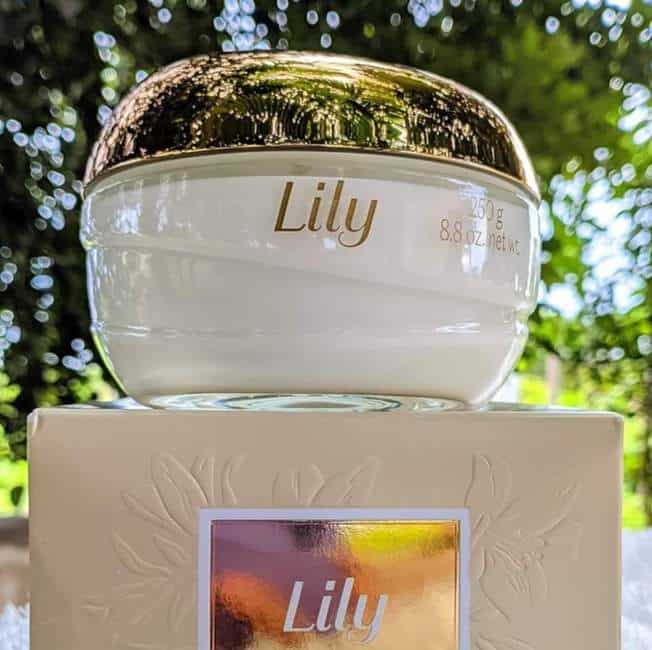 Creme Acetinado Linha Lily O Boticário 250g - Fragrâncias Fragrâncias Lily Lumière