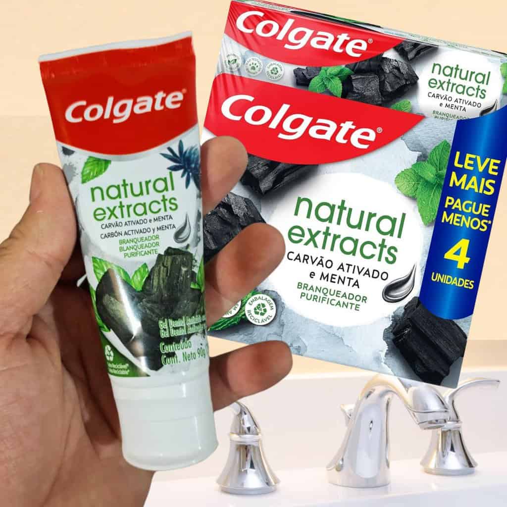 Creme Dental Colgate Natural Extracts Carvão Ativado e menta 4 unid 90g