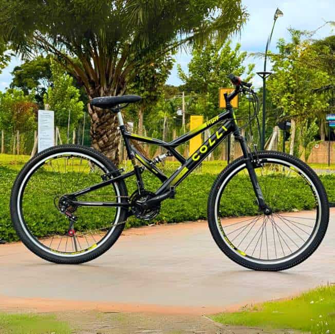 Colli GPS 148-73D Dupla Suspensão Bicicleta Masculina e Feminina Aro 26 Freios V-Brake Cor Preto com Amarelo